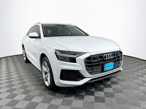 2023 Audi Q8 55 Premium
