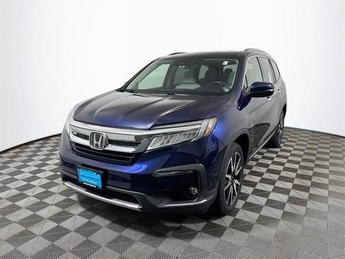 2022 Honda Pilot Touring 8-Passenger
