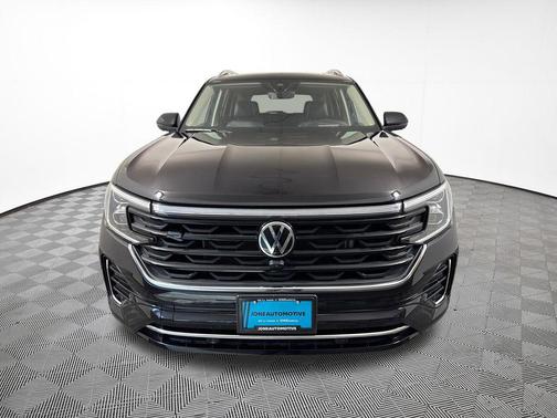 Deep Black 2024 Volkswagen Atlas 2.0T SEL Premium R-Line 4MOTION