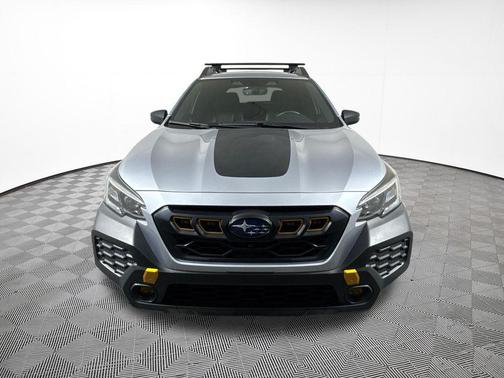 Ice Silver Metallic 2025 Subaru Outback Wilderness