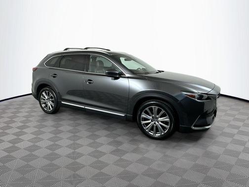 Machine Gray Metallic 2022 Mazda CX-9 Signature