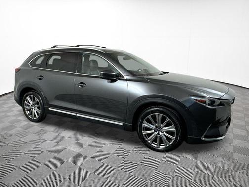 Machine Gray Metallic 2022 Mazda CX-9 Signature