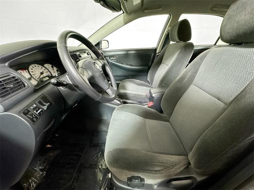 2004 Toyota Corolla S
