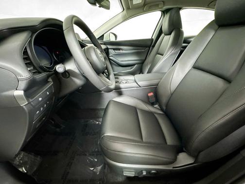 Snowflake White Pearl Mica 2026 Mazda Mazda3 FWD w/Preferred Package