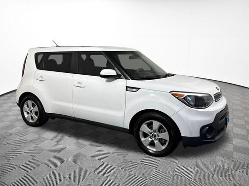 Clear White 2018 Kia Soul Base