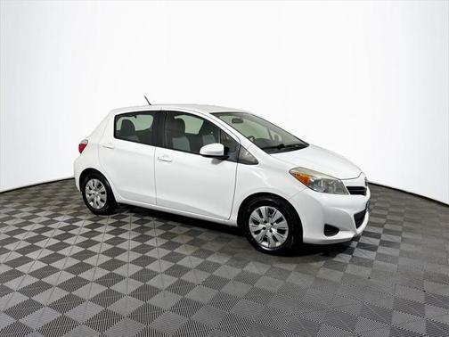 2012 Toyota Yaris LE
