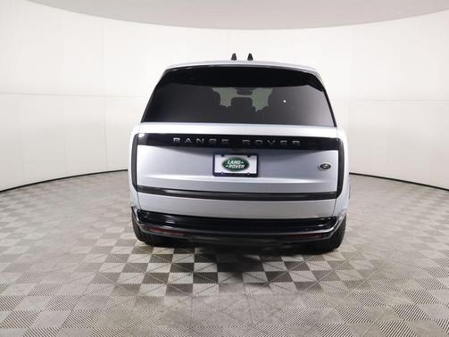 2023 Land Rover Range Rover P530 SE
