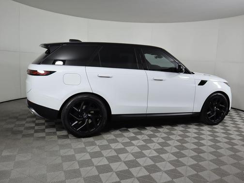 2025 Land Rover Range Rover Sport SE