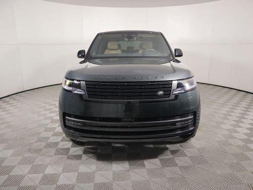 2025 Land Rover Range Rover P530 SE 7 Seat