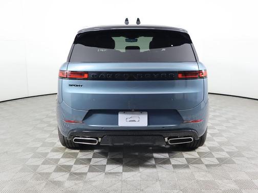 2025 Land Rover Range Rover Sport SE
