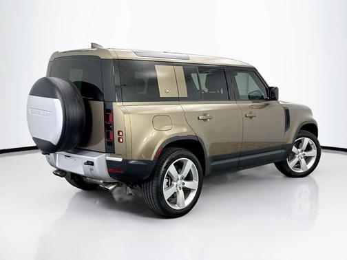 Gondwana Stone 2024 Land Rover Defender P500 SE