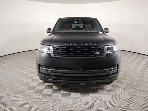 2025 Land Rover Range Rover P530 SE