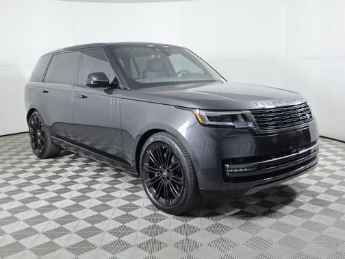 2025 Land Rover Range Rover P530 SE 7 Seat