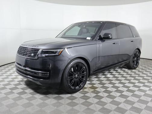 2025 Land Rover Range Rover P530 SE 7 Seat