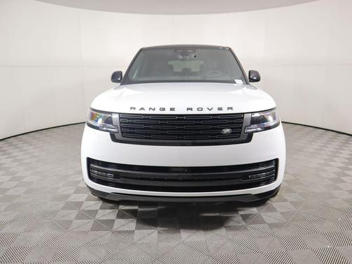 2025 Land Rover Range Rover P530 SE