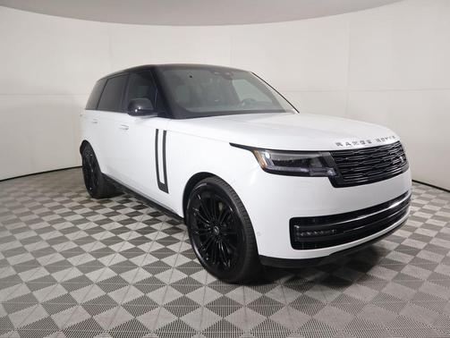 2025 Land Rover Range Rover P530 SE