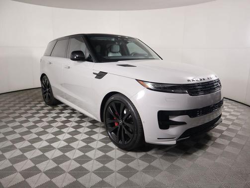 2025 Land Rover Range Rover Sport SE