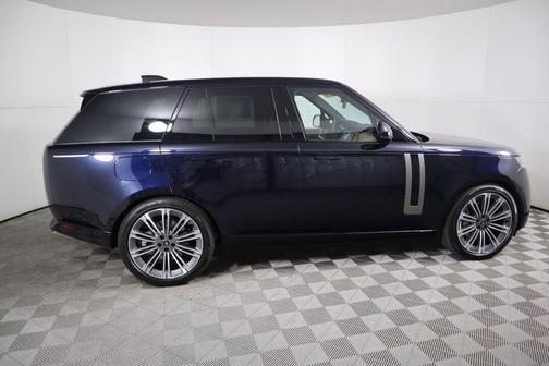 2025 Land Rover Range Rover P530 SE