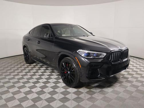 2022 BMW X6 M50i