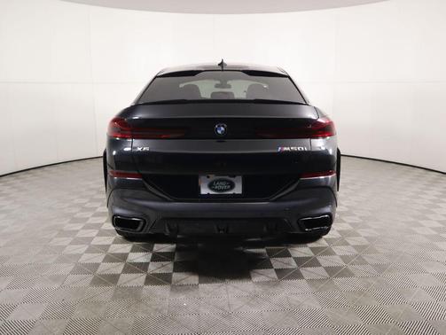 2022 BMW X6 M50i