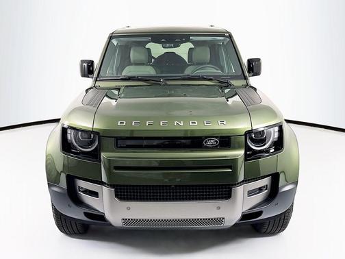 Woolstone Green Metallic 2026 Land Rover Defender S
