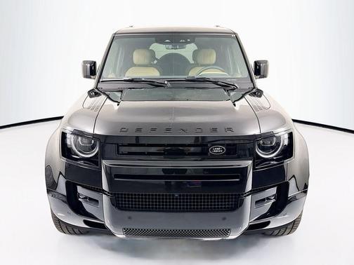 Santorini Black 2026 Land Rover Defender P500 V8