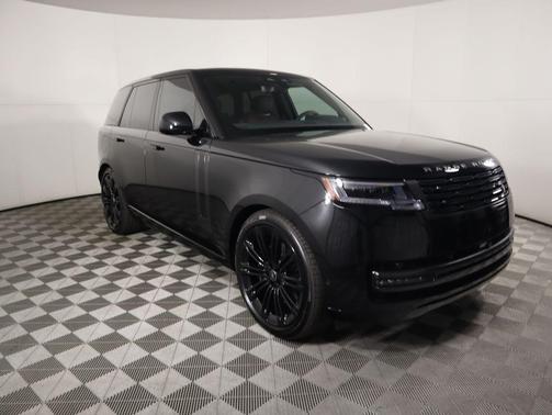 2025 Land Rover Range Rover P530 SE