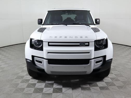 2024 Land Rover Defender 110 P400 S