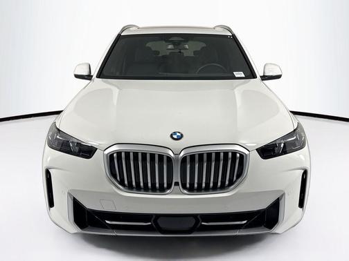 Alpine White 2024 BMW X5 xDrive40i