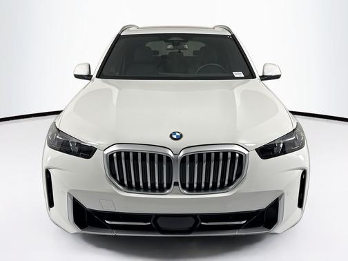 Alpine White 2024 BMW X5 xDrive40i