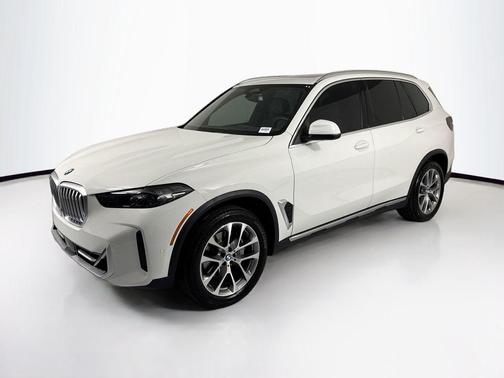 Alpine White 2024 BMW X5 xDrive40i
