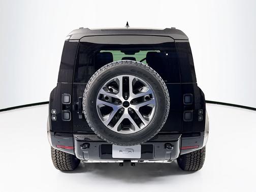 Santorini Black Metallic 2026 Land Rover Defender X-Dynamic SE