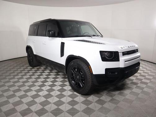 2025 Land Rover Defender 110 P400 X-Dynamic SE