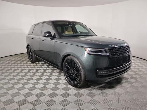 2025 Land Rover Range Rover P400 SE