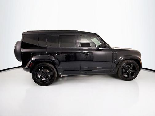 Santorini Black 2026 Land Rover Defender P400 X-Dynamic SE