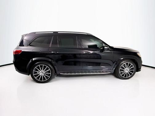 Obsidian Black Metallic 2025 Mercedes-Benz GLS 450 4MATIC