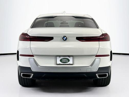 Alpine White 2022 BMW X6 xDrive40i