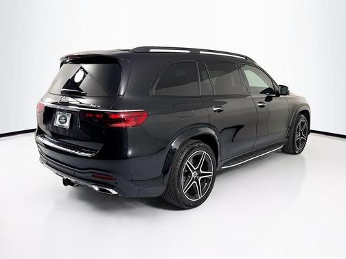 Obsidian Black Metallic 2026 Mercedes-Benz GLS 450 4MATIC