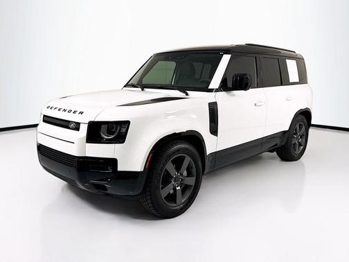 Fuji White 2026 Land Rover Defender P400 X-Dynamic SE