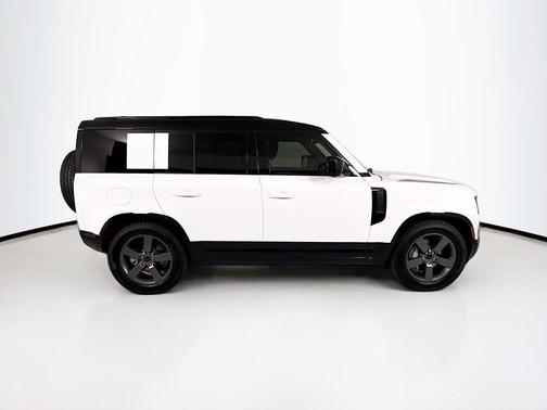 Fuji White 2026 Land Rover Defender P400 X-Dynamic SE