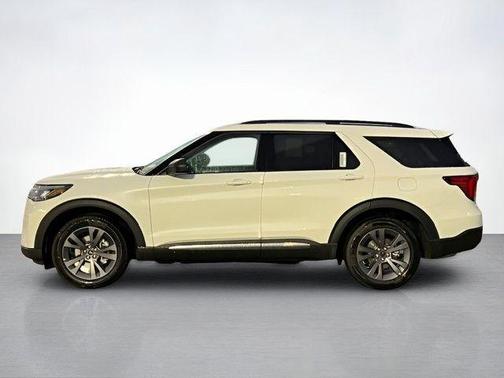 White Metallic 2026 Ford Explorer Active