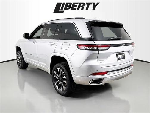 2022 Jeep Grand Cherokee Overland