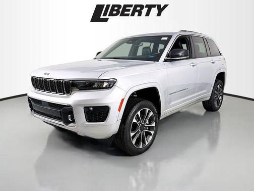 2022 Jeep Grand Cherokee Overland
