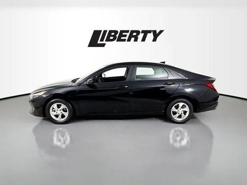 2023 Hyundai ELANTRA SE