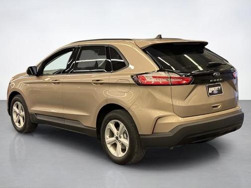 2021 Ford Edge SE
