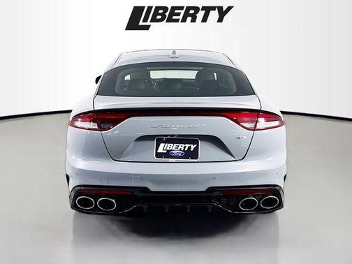2023 Kia Stinger GT-Line