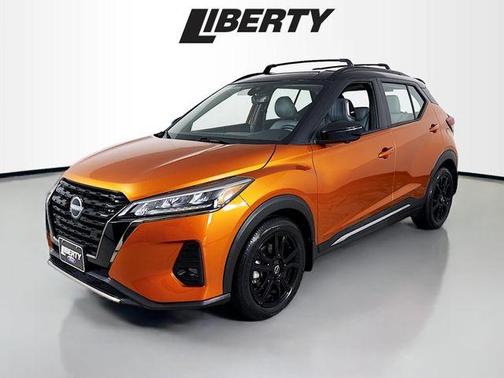 2023 Nissan Kicks SR