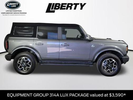 Carbonized Gray Metallic 2021 Ford Bronco Outer Banks