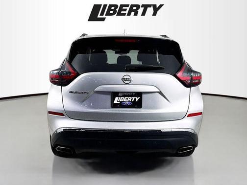 2023 Nissan Murano SV