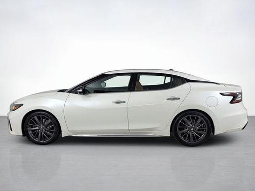 White 2020 Nissan Maxima 3.5 Platinum